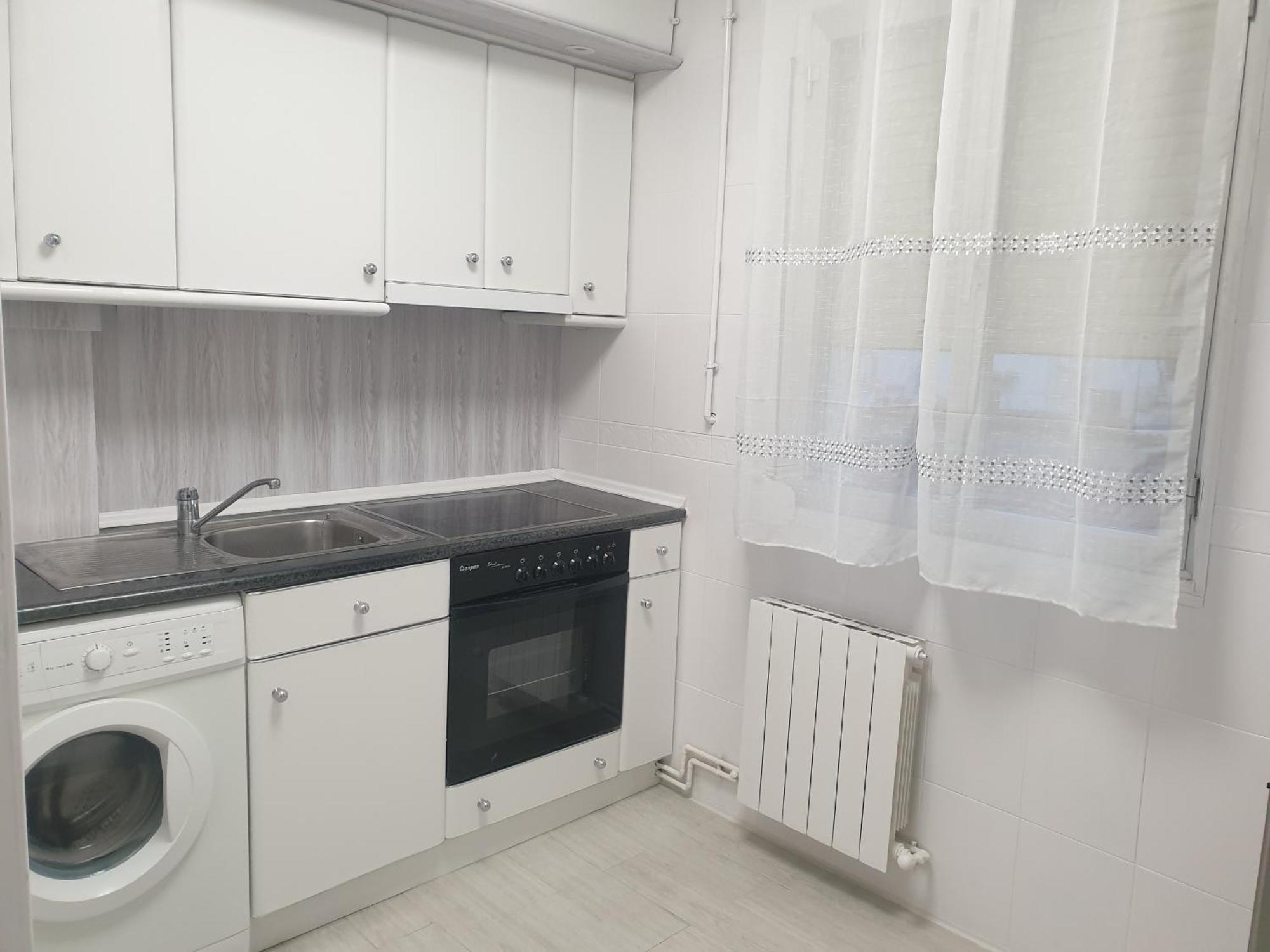 Apartamento Eguzkilore. Logrono Luaran gambar