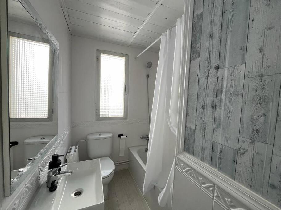 Apartamento Eguzkilore. Logrono Luaran gambar
